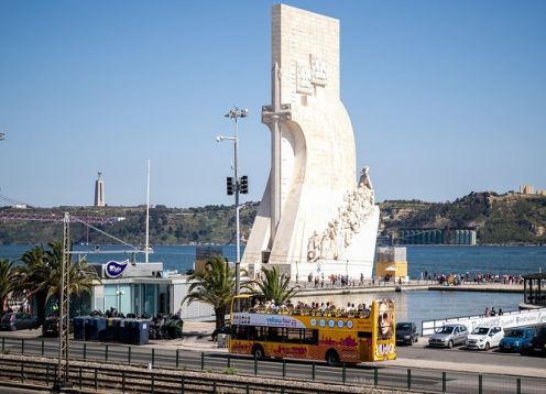 Recorrido en autobus con paradas libres y crucero por el rio en Lisboa. Lisboa, PORTUGAL